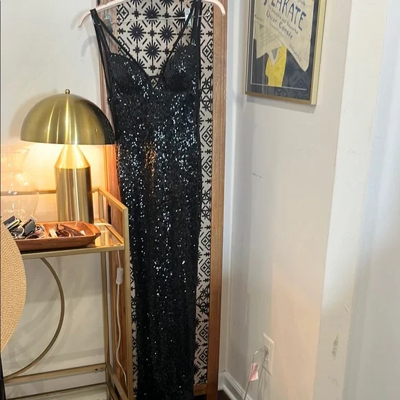 Faviana | Dresses | Faviana Elegant Black Dress | Poshmark
